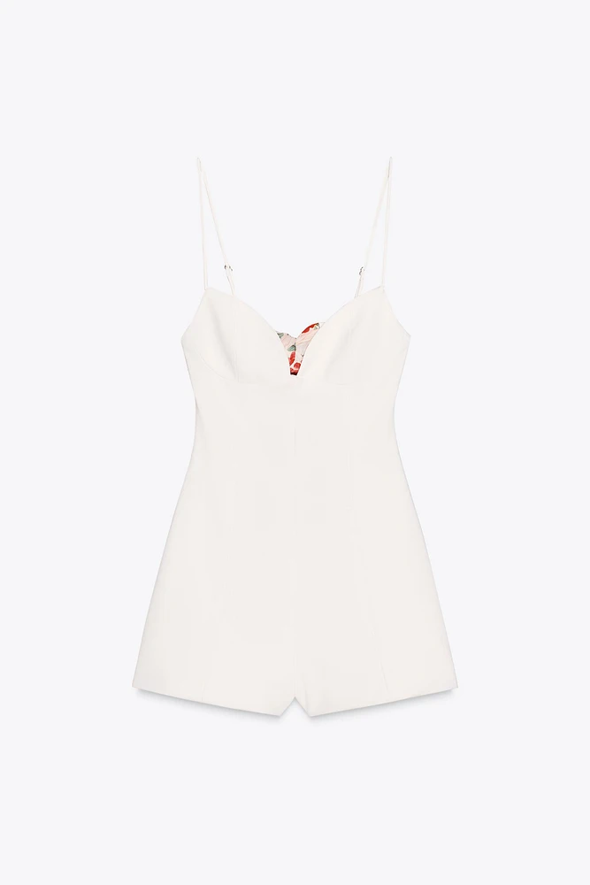 CUT OUT HANDKERCHIEF SHORT JUMPSUIT