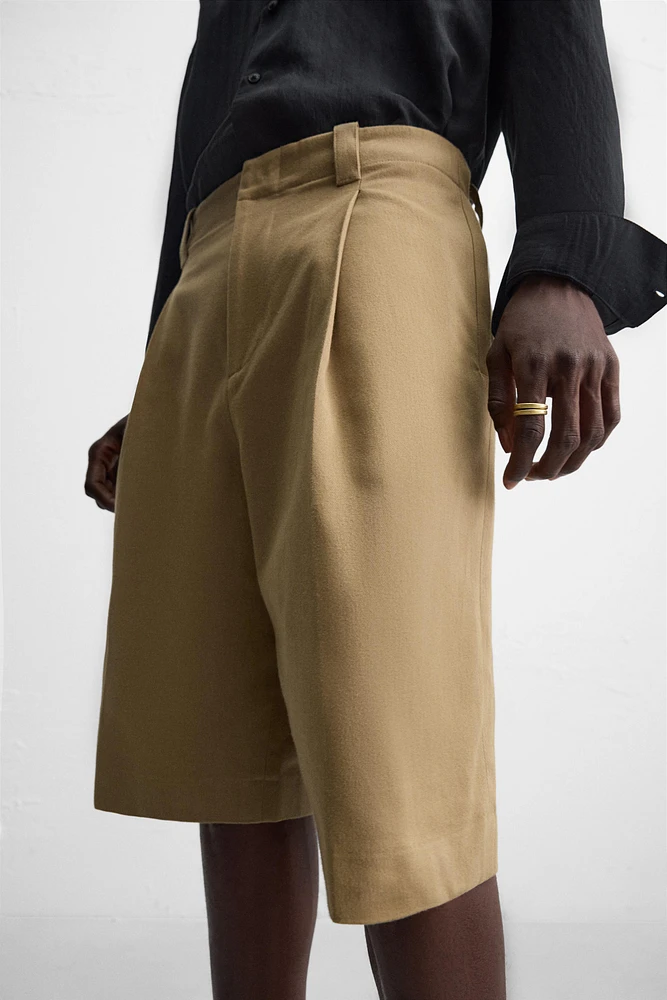 BERMUDA RELAXED FIT PLIS