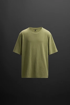 GRAPHIC PRINT T-SHIRT