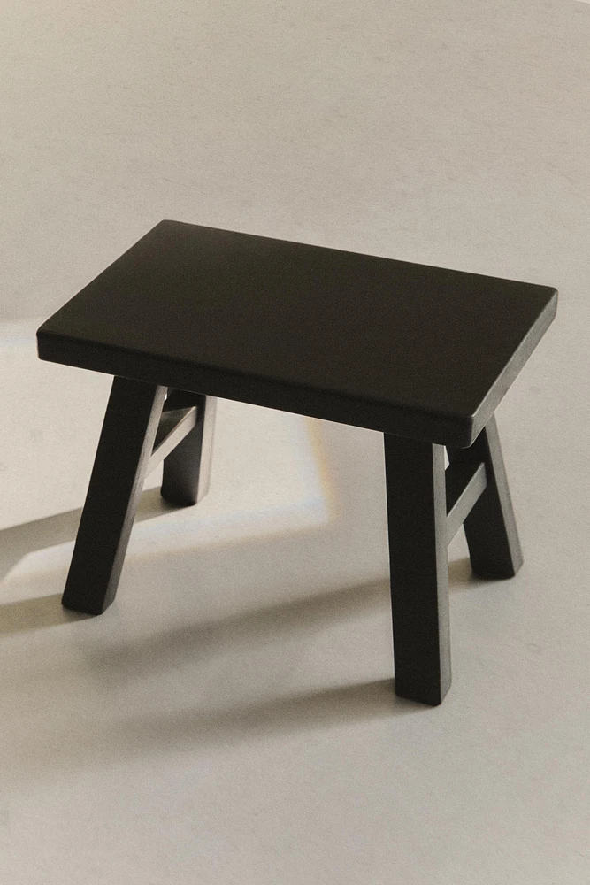 SMALL STOOL