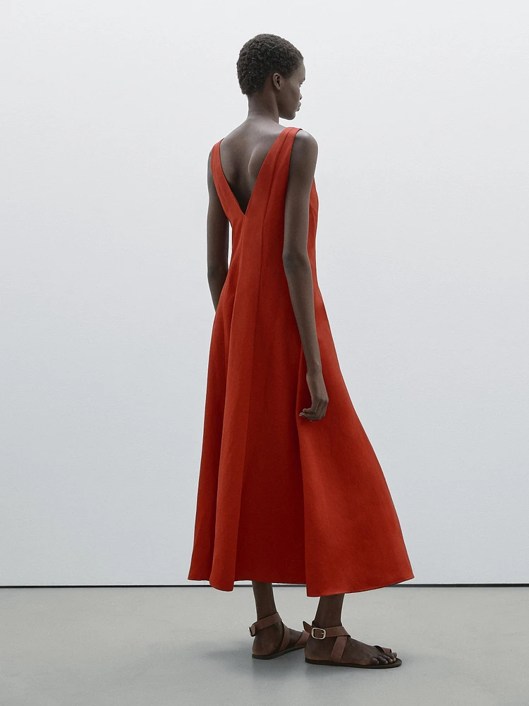 Long flowing flounce dress