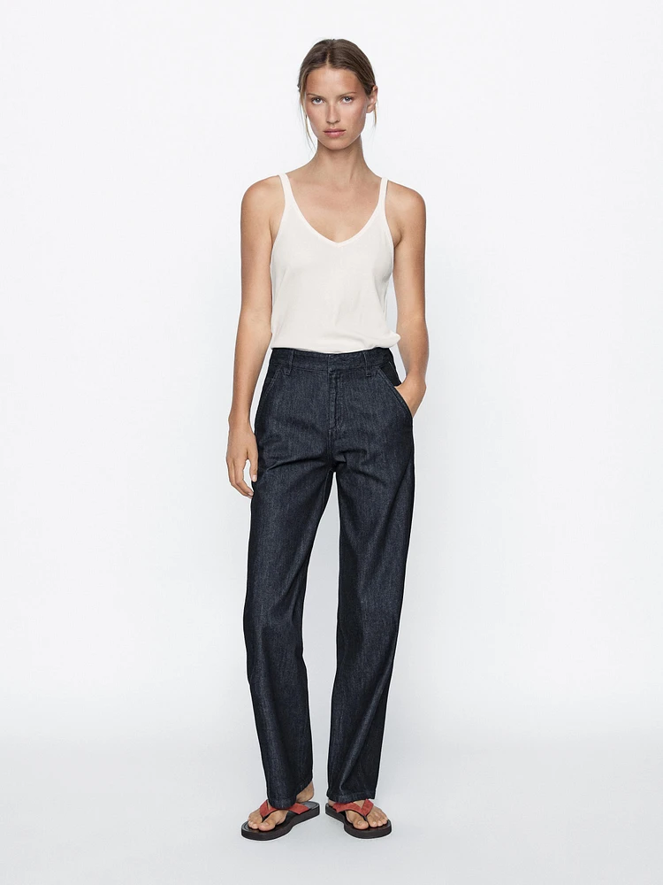 Mid-rise straight-leg jeans