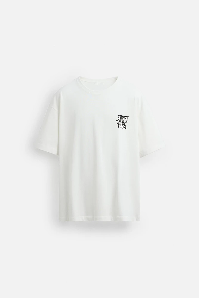 T-SHIRT À INSCRIPTION GRAFFITI