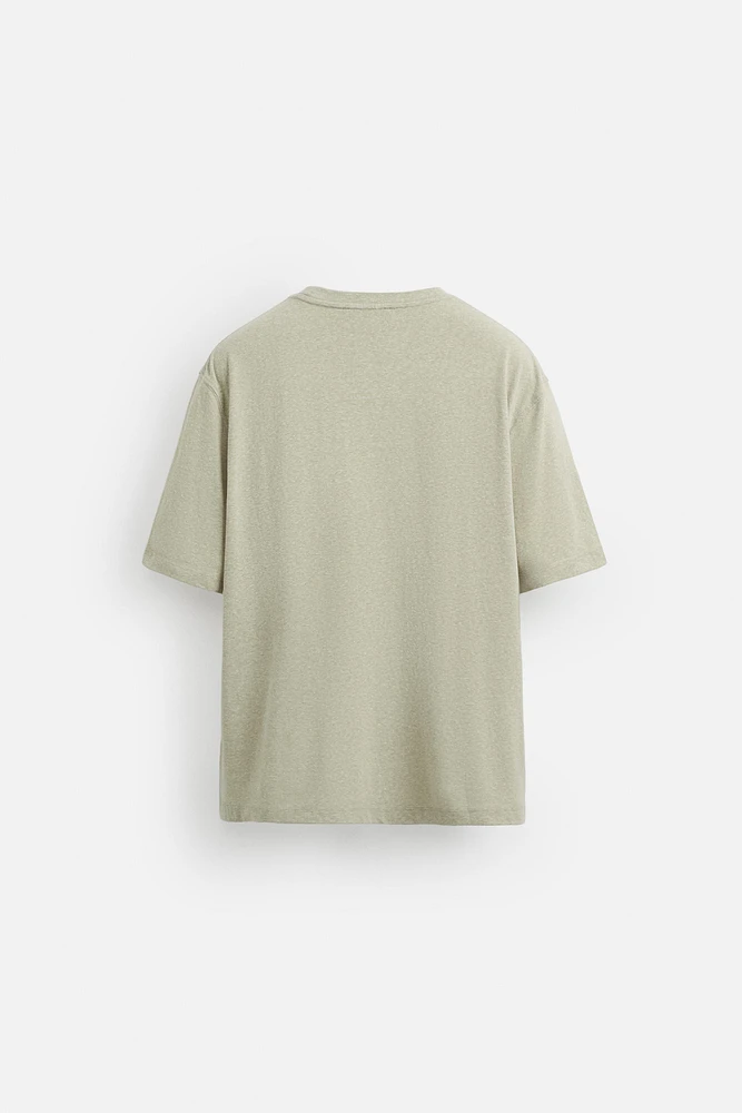 TEXTURED T-SHIRT