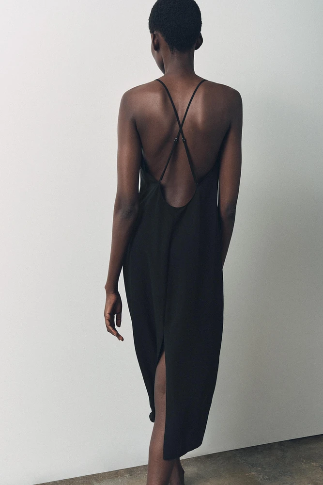 ROBE LONGUE DOUBLURE À BRETELLES MULTIPOSITIONS