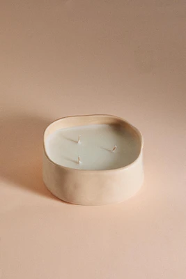 (170 G) FLORAL BEYOND SCENTED CANDLE