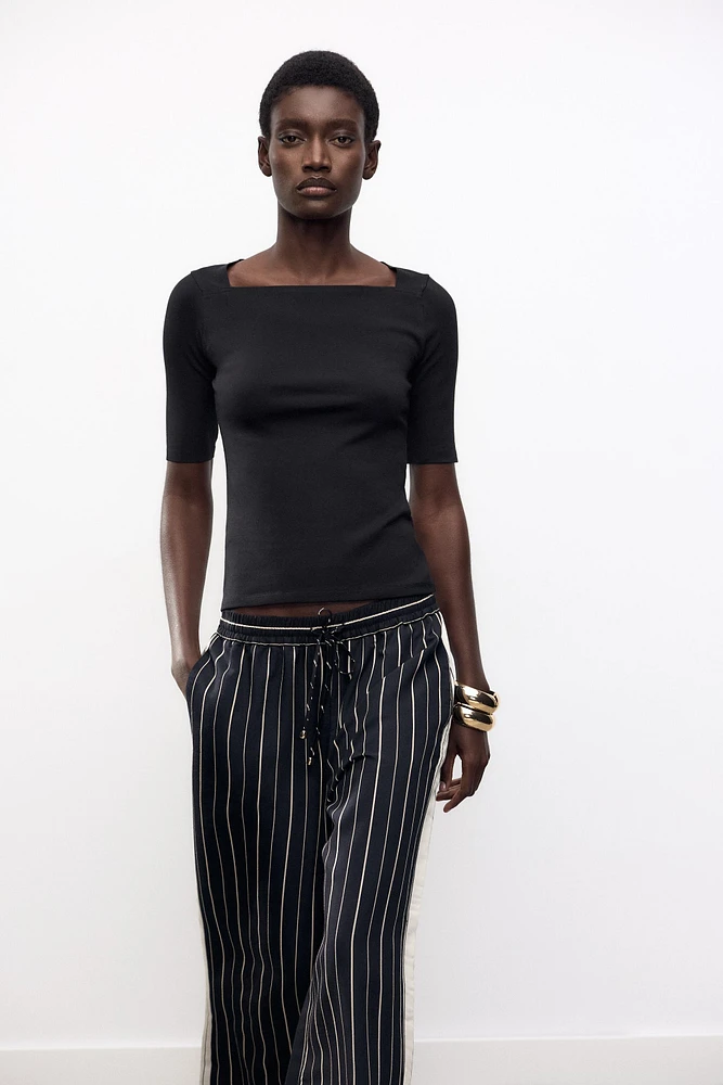 SQUARE NECK SHIRT