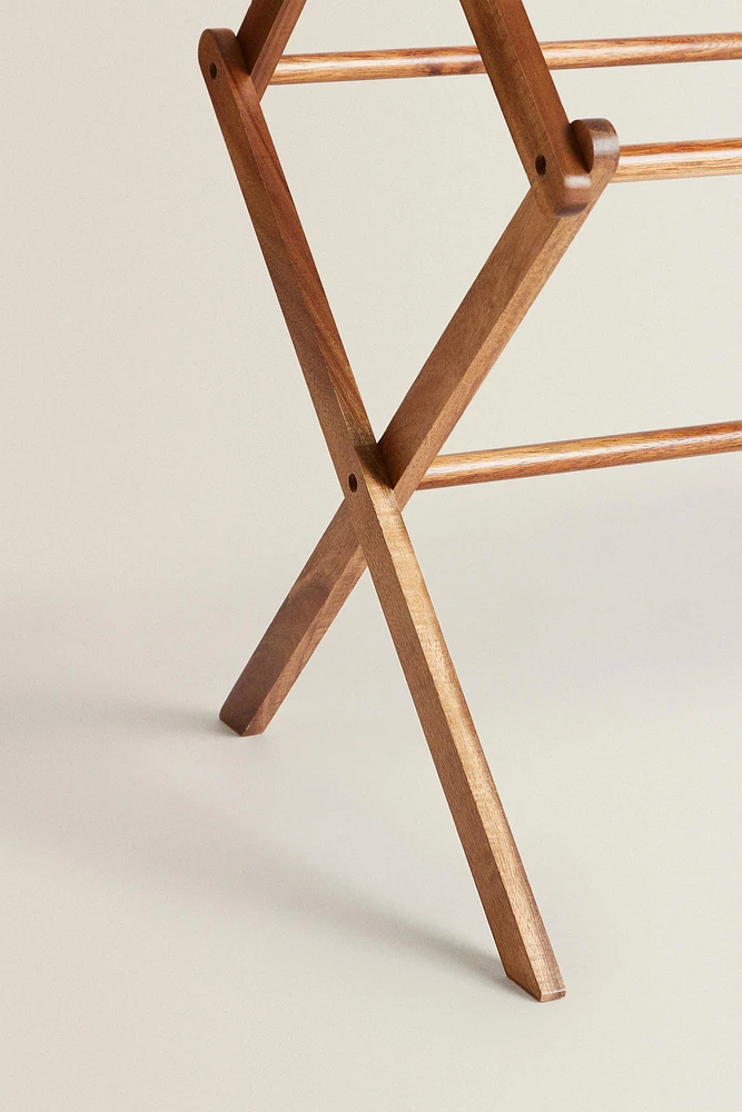 ÉTENDOIR VERTICAL PLIABLE BOIS