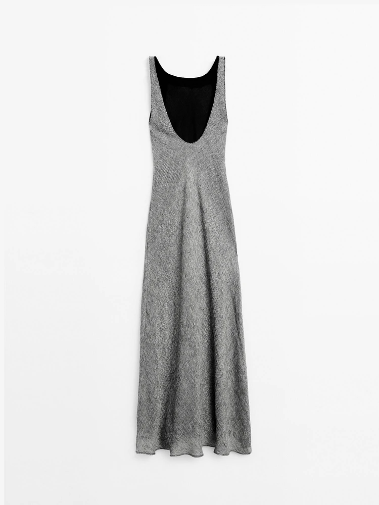 Linen fluid sleeveless dress