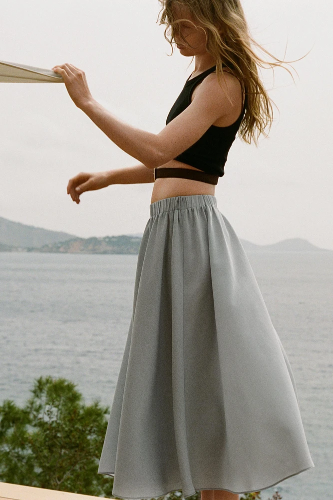 JUPE MIDI FLUIDE VOLUME