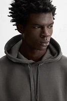 BASIC HOODIE SWEATSHIRT