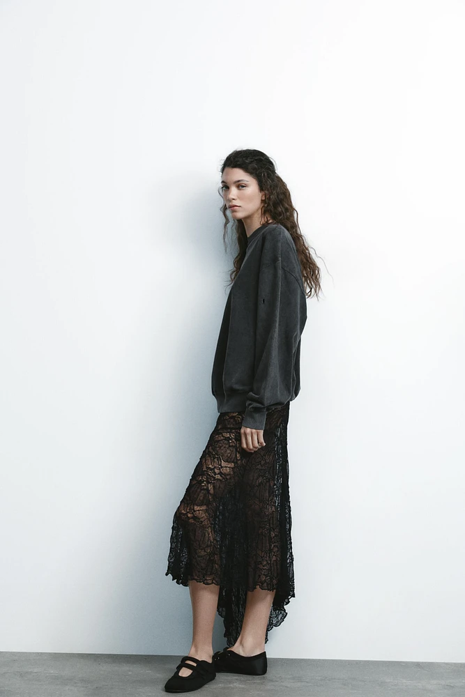 ASYMMETRIC LACE SKIRT