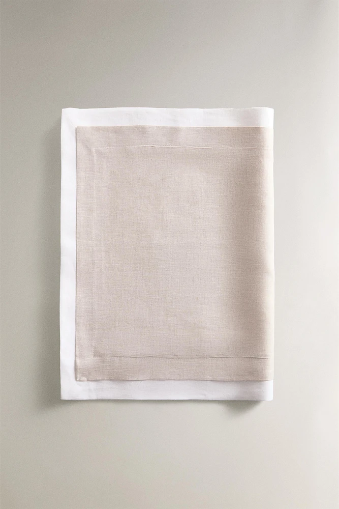 DOUBLE-LAYER LINEN TABLE RUNNER