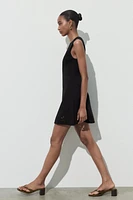 ROBE EN MAILLE BRODERIES AJOURÉES
