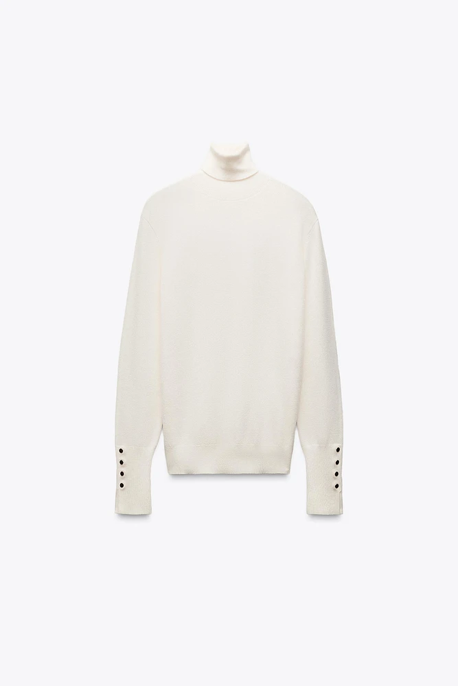 BASIC BUTTONED KNIT SWEATER