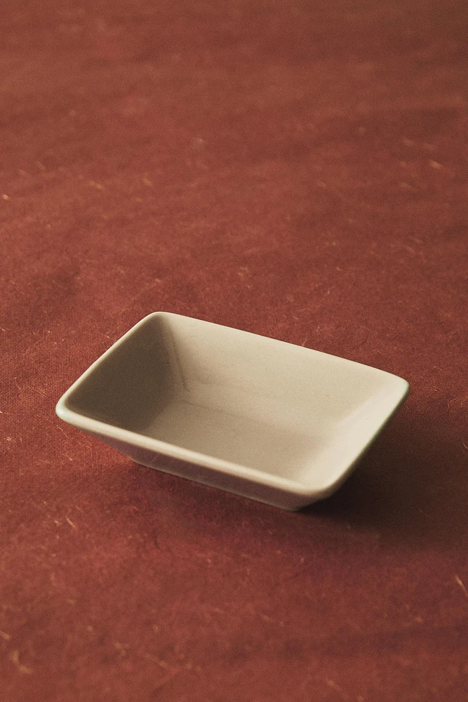STONEWARE APPETIZER BOWL