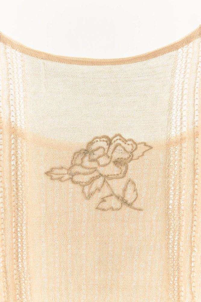 FLORAL EMBROIDERED KNIT TOP