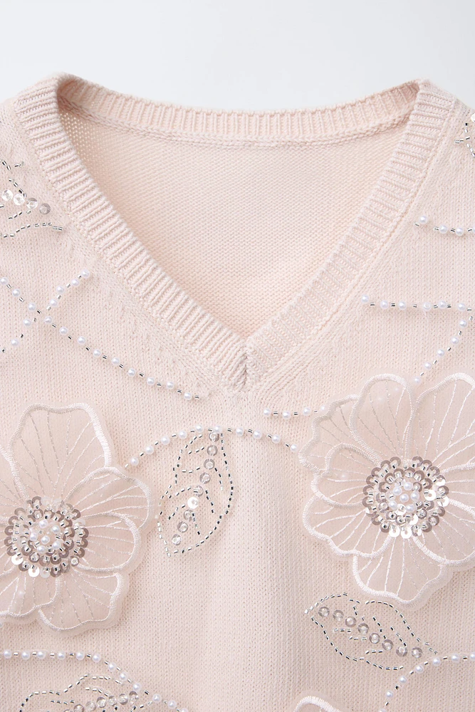 SPARKLY FLORAL KNIT VEST