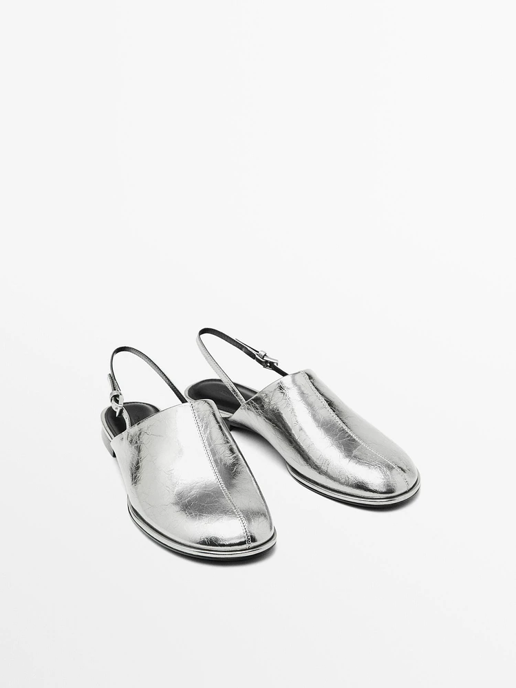 Metallic flat shoes