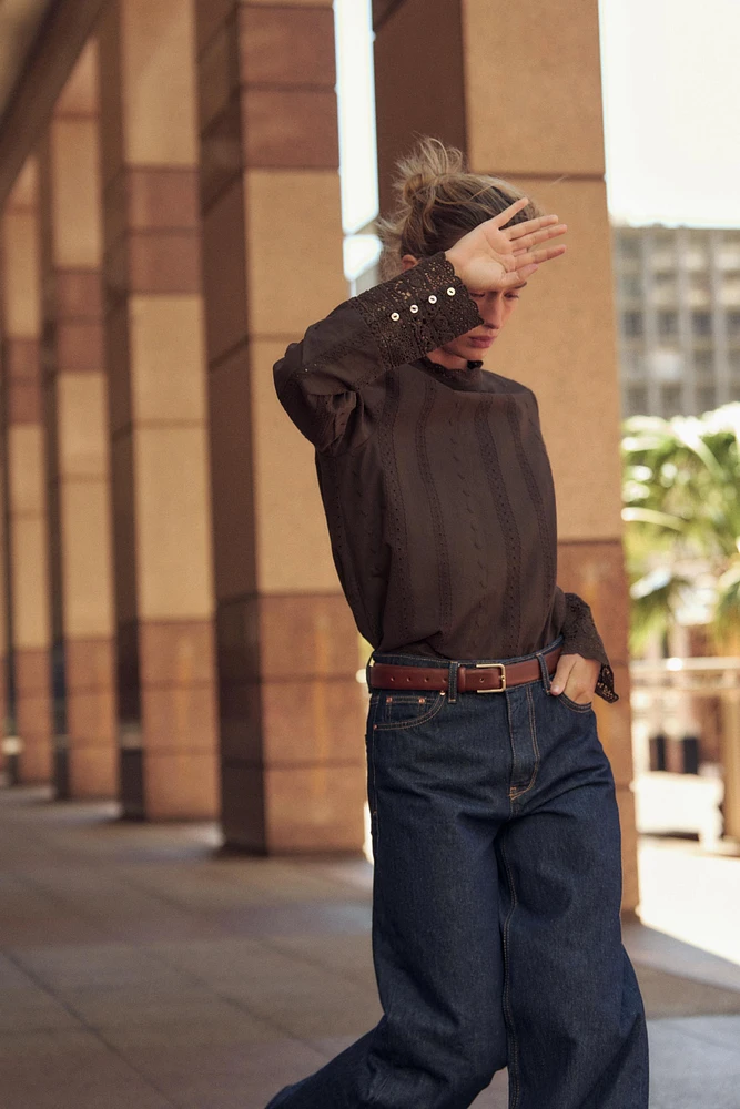 EMBROIDERED EYELET BLOUSE