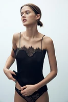 PLEATED LACE DETAIL TOP