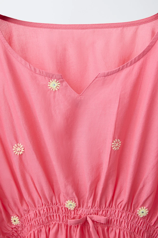 CAFTAN BRODÉ AVEC MIROIRS