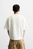 T-SHIRT À INSCRIPTION IMPRIMÉE