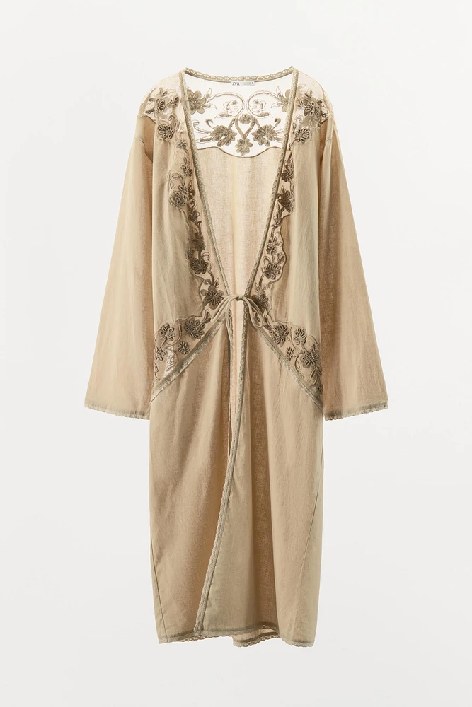 KIMONO LONG BRODÉ AVEC FANTAISIE