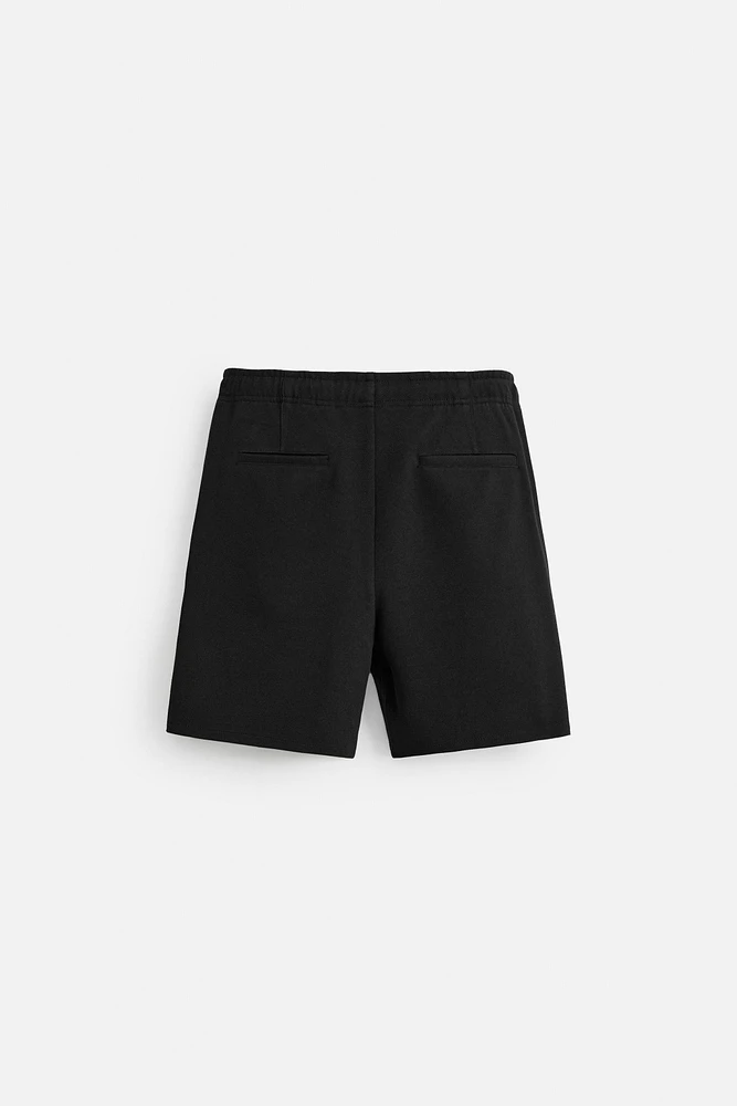 TEXTURED COMFORT SHORTS