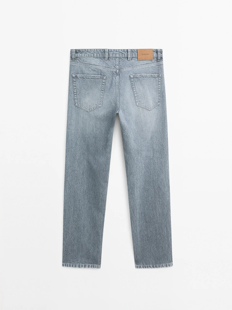 Tapered fit jeans