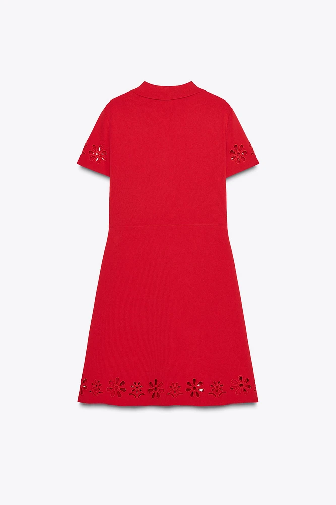 ROBE COURTE EN MAILLE