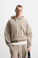 TEXT HOODED SWEATSHIRT