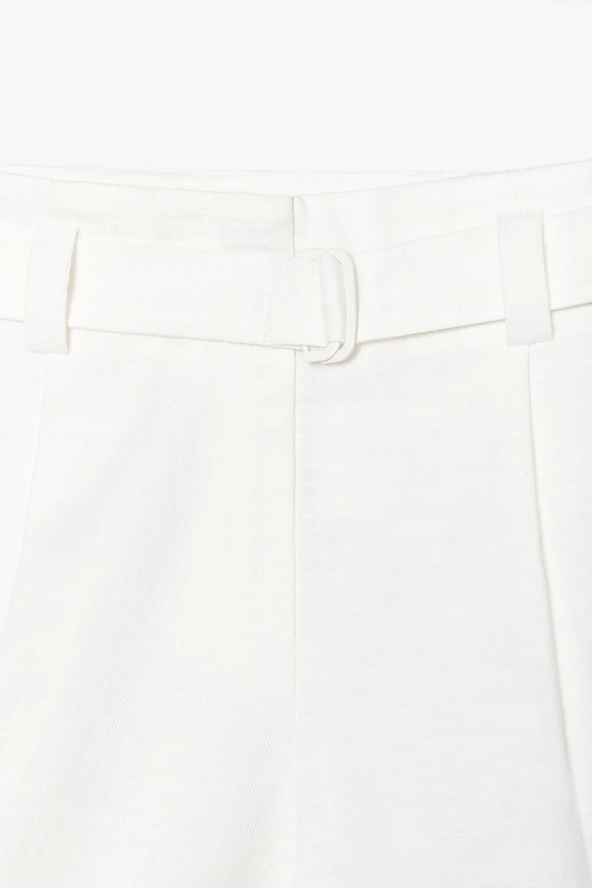BELTED BERMUDA SHORTS