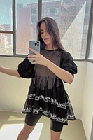 EMBROIDERED FINE KNIT LONG BLOUSE