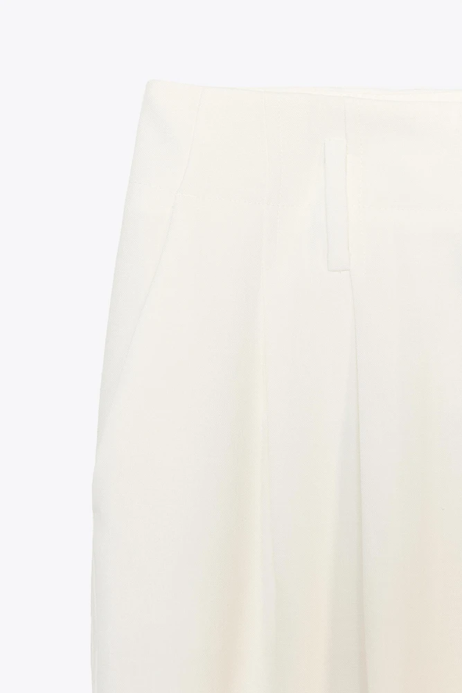 PLEATED WIDE LEG PANTS