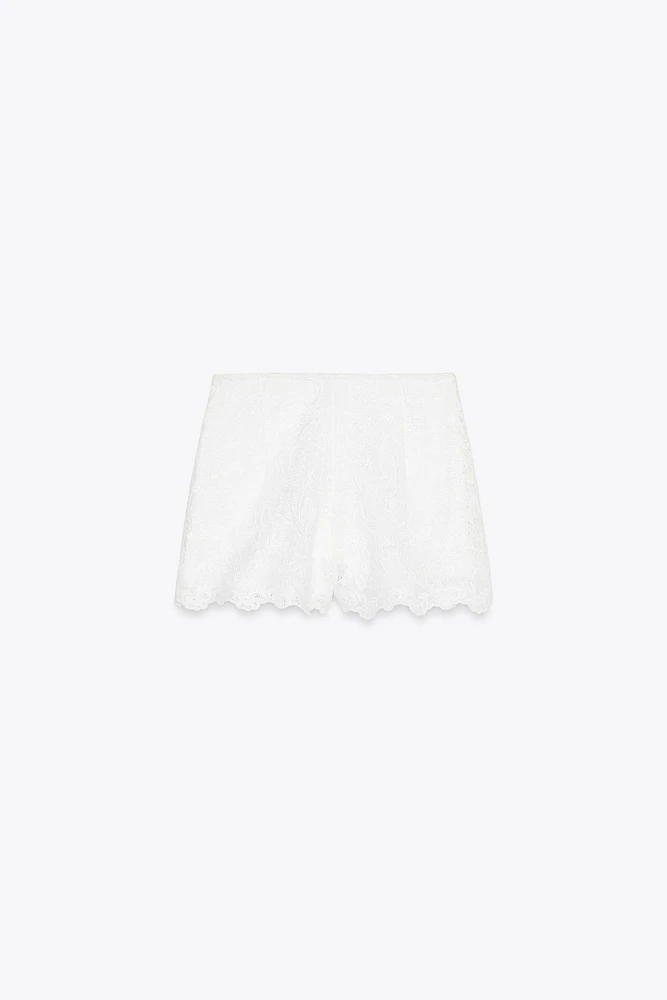 EMBROIDERED SHORTS