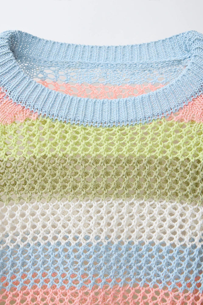 PULL EN MAILLE À RAYURES
