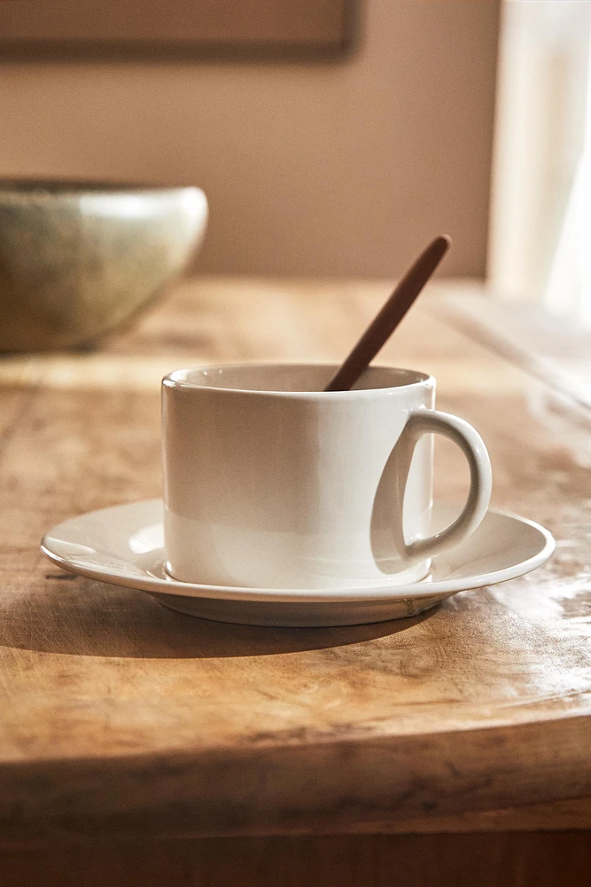 STONEWARE TEACUP