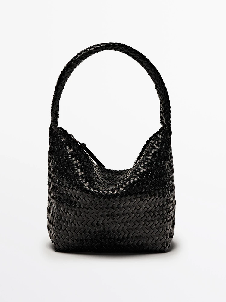 Sac seau tressé en cuir nappa