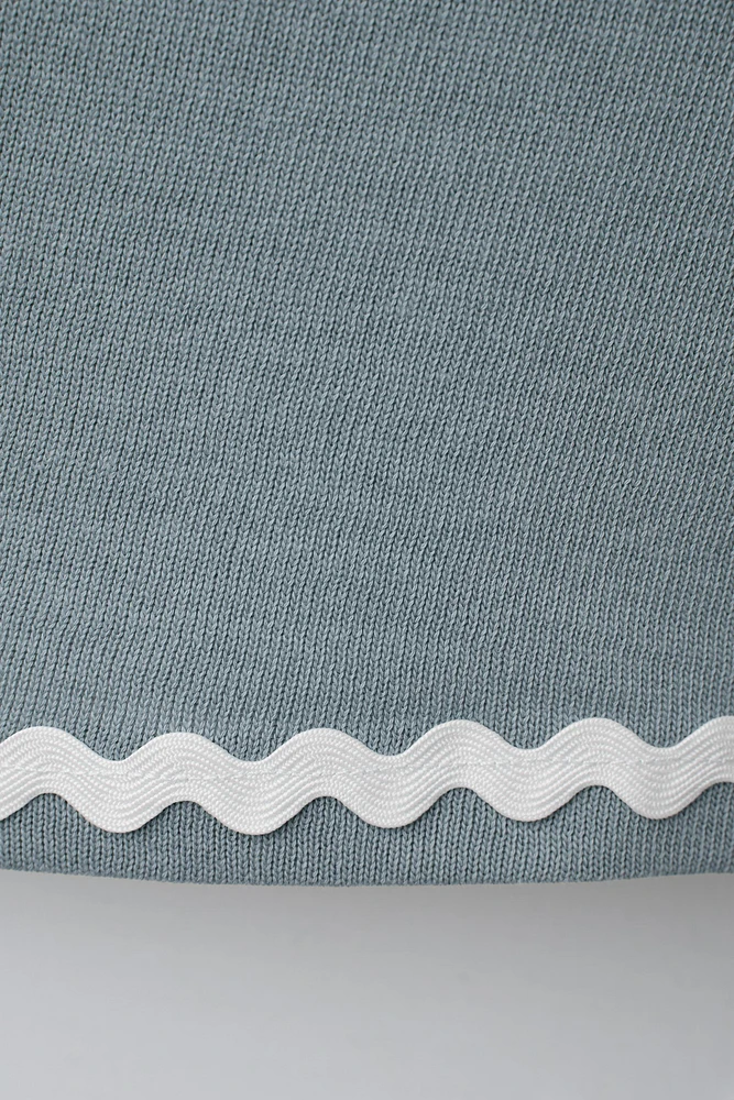 RUFFLE T-SHIRT