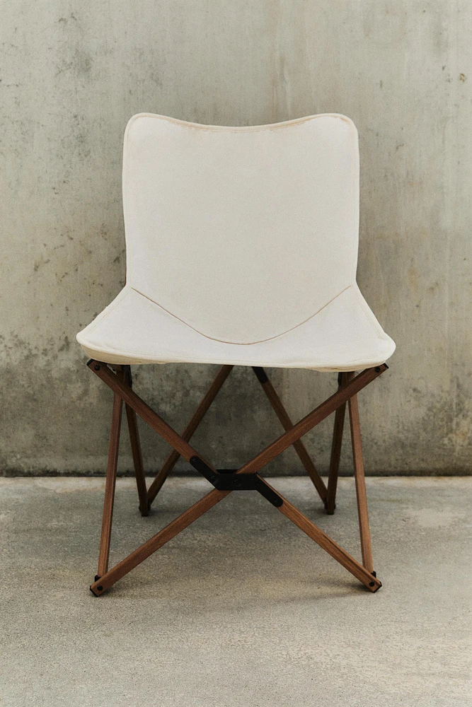 FOLDING ALUMINUM AND CANVAS CHAIR