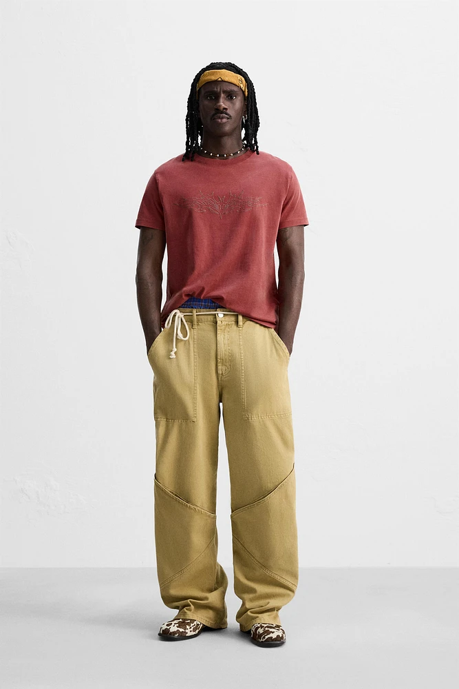 T-SHIRT DÉLAVÉ RELIEF