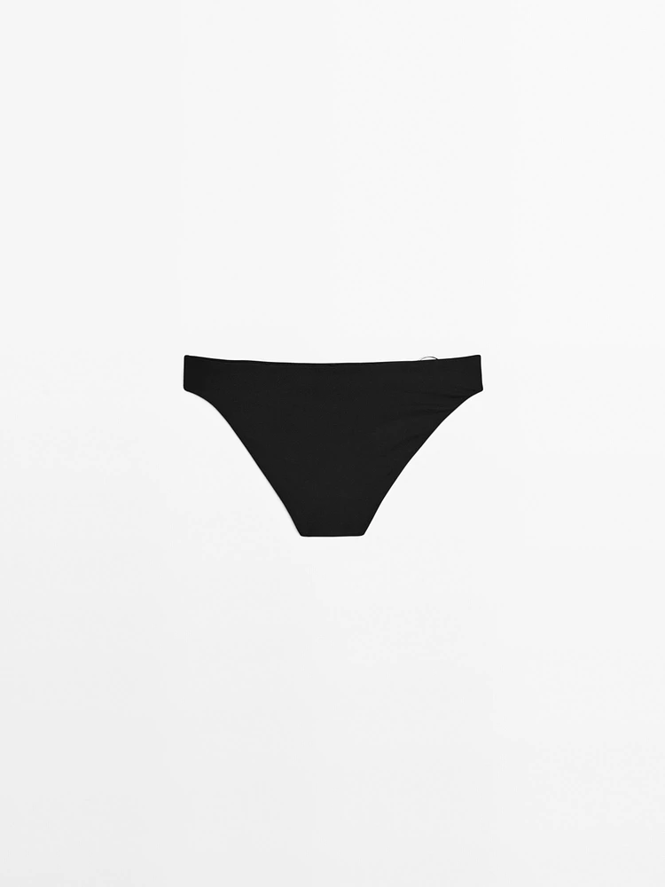 Bikini bottoms with ring detail