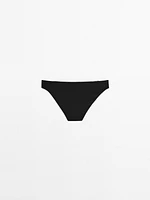 Bikini bottoms with ring detail