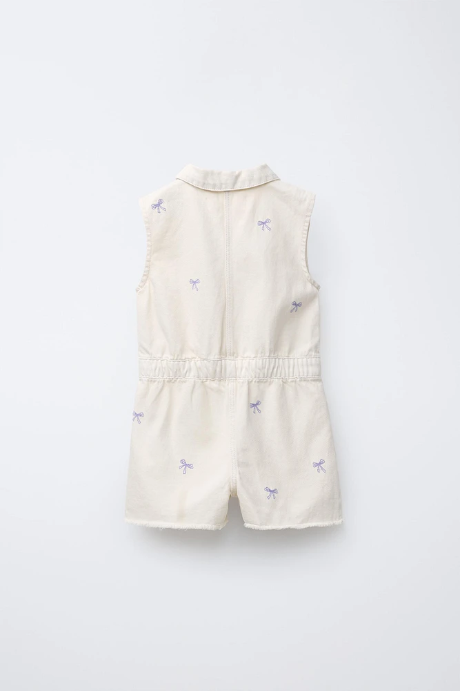 COMBI-SHORT EN SERGÉ AVEC NŒUDS BRODÉS