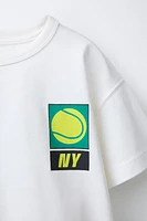 T-SHIRT À IMPRIMÉ TENNIS