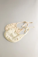CHILDREN'S BIB WITH MINI FLOWERS (SET OF 2)