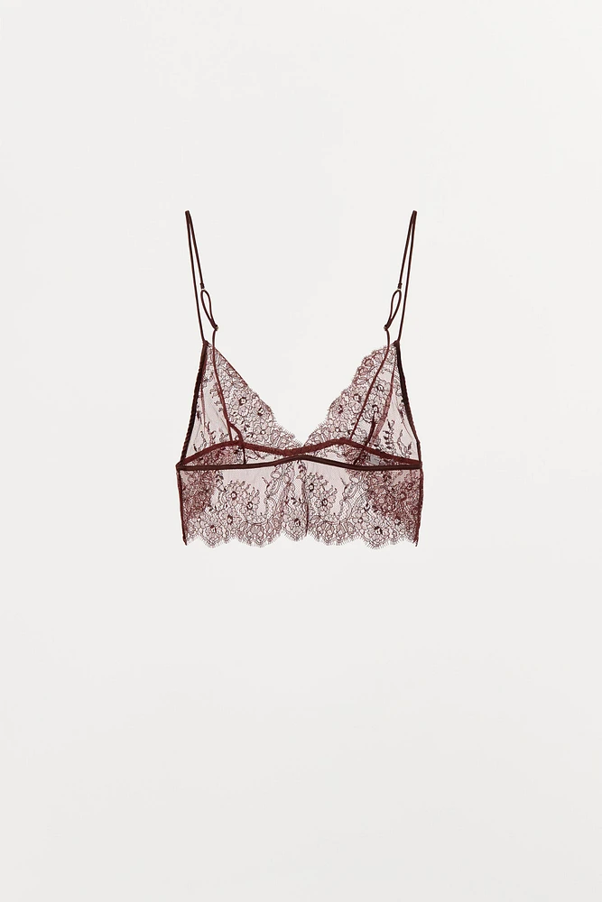 LACE TRIANGLE BRALETTE