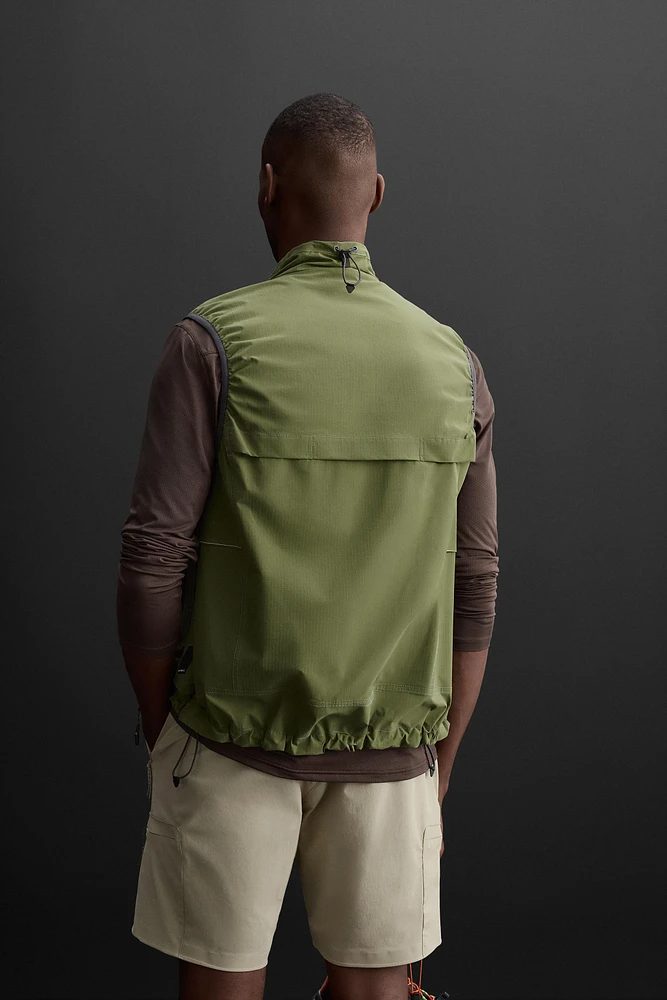 LIGHTWEIGHT TECHNICAL VEST