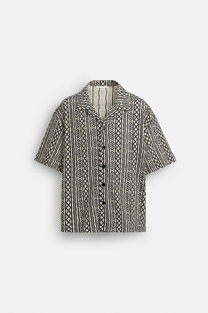 PERFORATED JACQUARD RELAXED FIT SHIRT